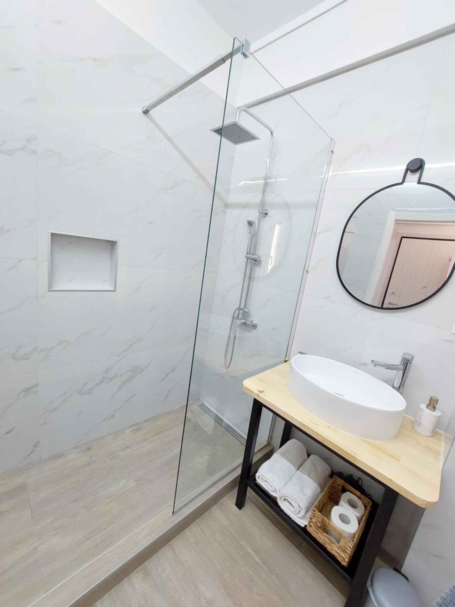 B&M Suites Szaloniki Kültér fotó